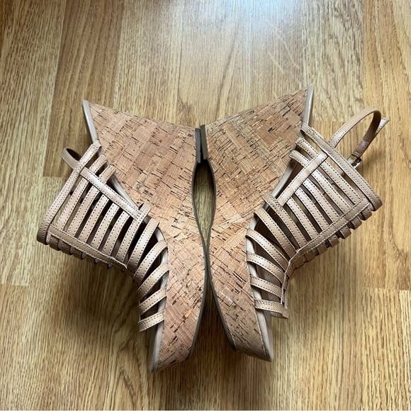 Franco Sarto Tan/ Beige Leather  Sarto Shoes Sombre Wedge Sandals Size 9M - Picture 3 of 13